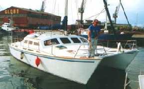 Flica coming alongside