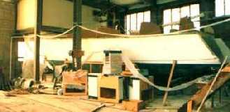 round bilge Rhea hull
