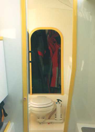 looking forward to heads compartment