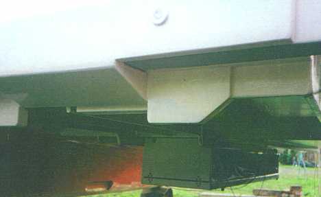 Pop bottom and aft beam trailer chocks