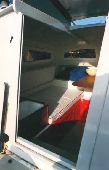 Wizard cuddy with hatch open and pop bottom down